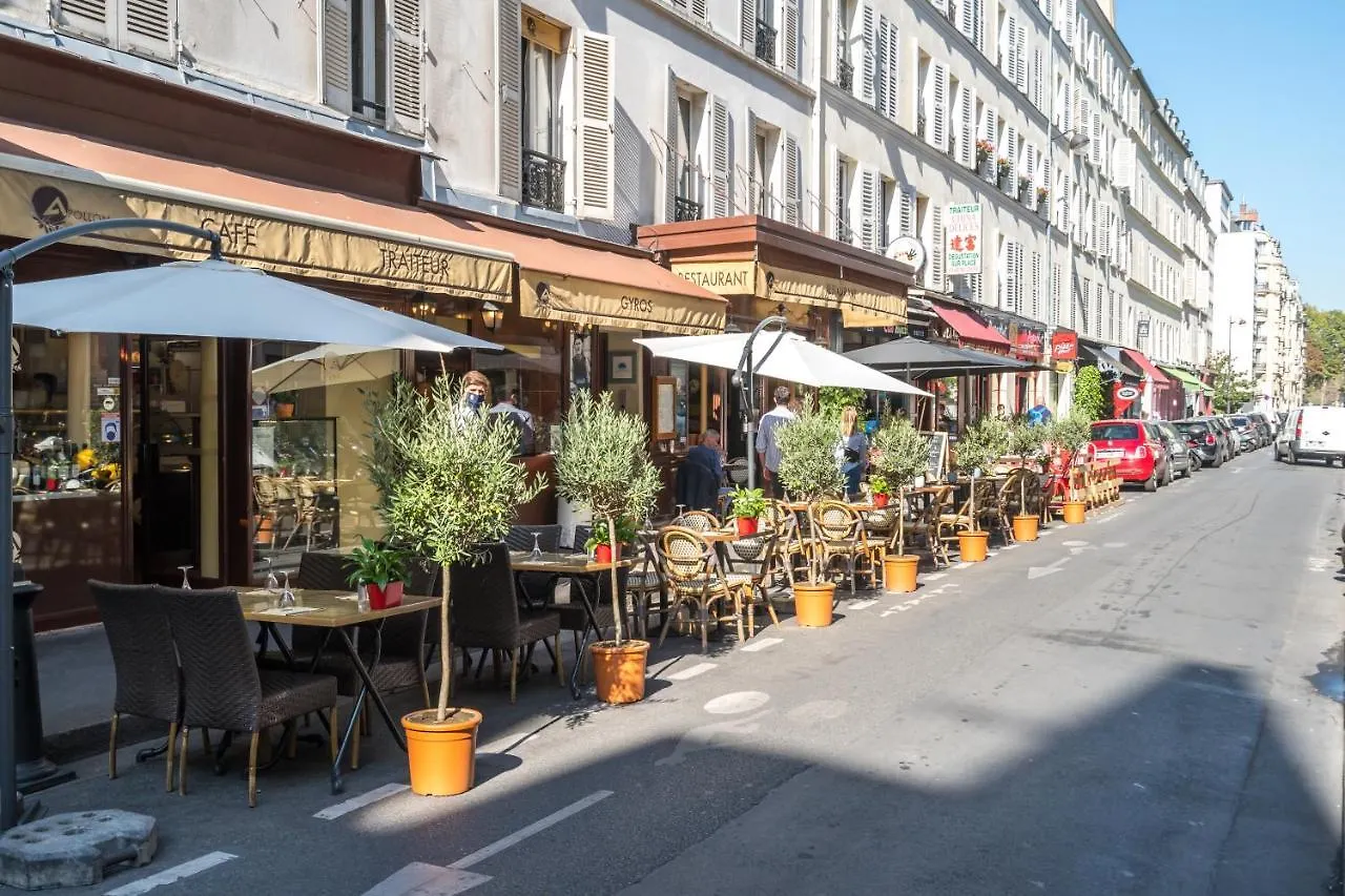 Daire Studio Terrasse Privee 5 Min To Eiffel Tower Paris Fransa