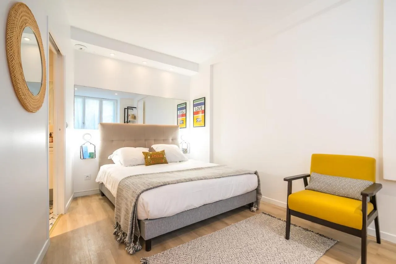 Daire Studio Terrasse Privee 5 Min To Eiffel Tower Paris